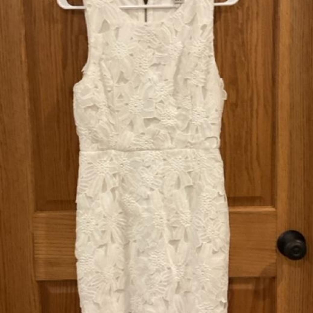 Astr-The-Label Women's White Shift-Dresses